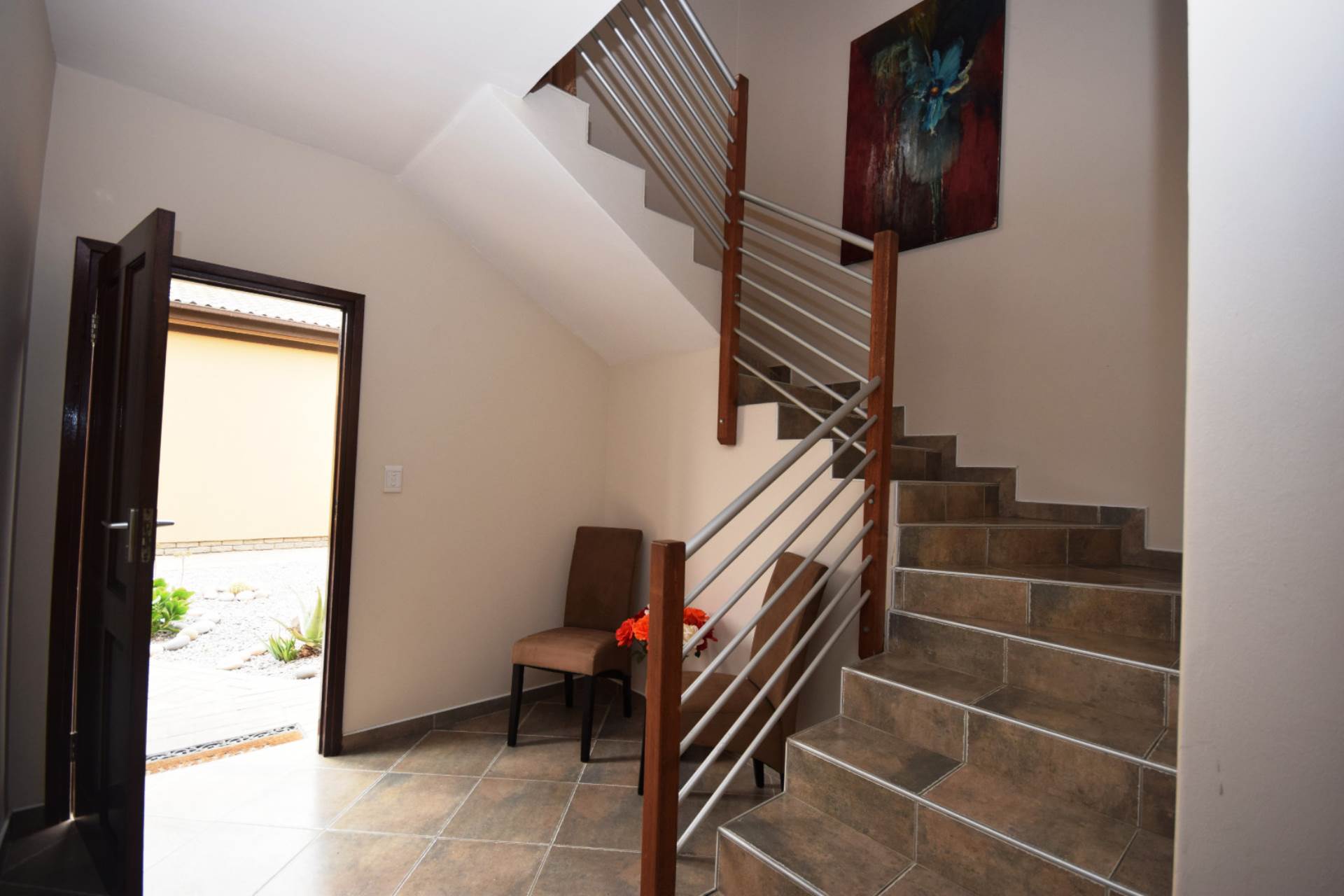 STAIRS TO FIRST LEVEL