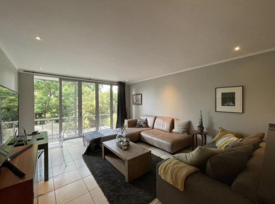 Exclusive Sandhurst apartment to rent with pool, 24hour security, and