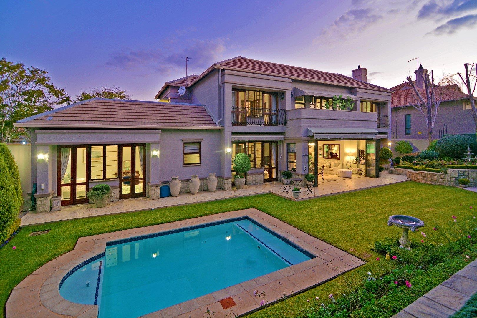4 Bedroom House For Sale in Bryanston for R7,999,000 1966962
