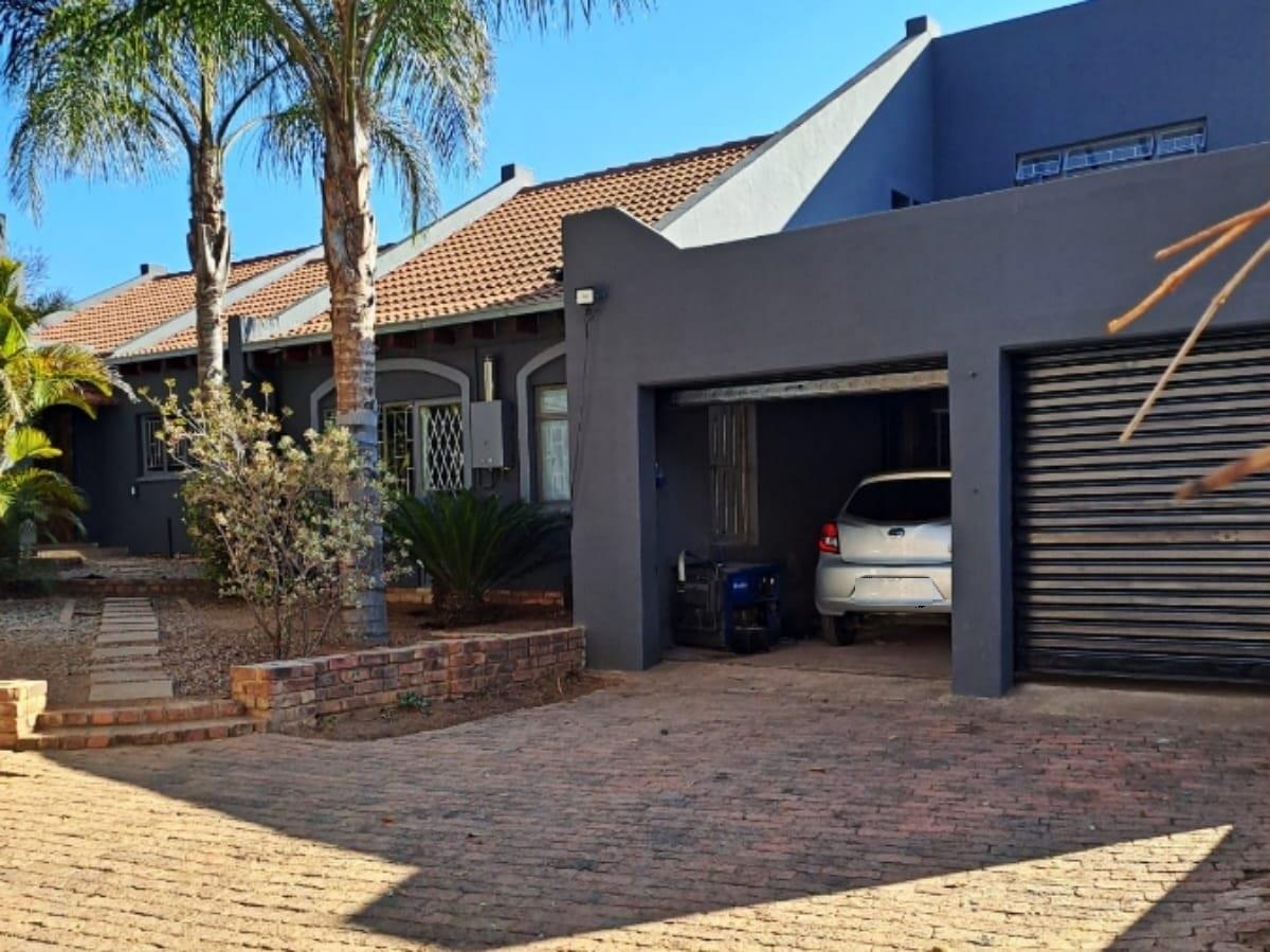 Willow Park Manor House Rental Monthly in Willow Park Manor, Pretoria