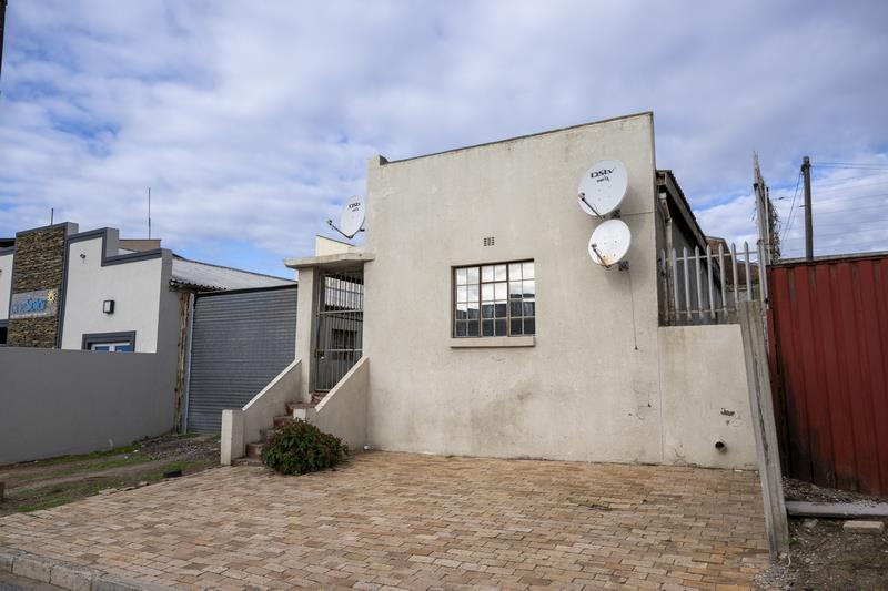 5 Bedroom House in Korsten For Sale POA 2268202