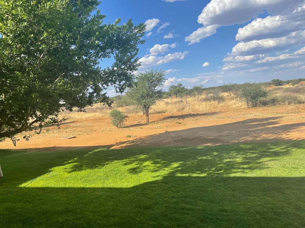 Modern Family House For Sale in Omeya Golf Estate Nature Retreat