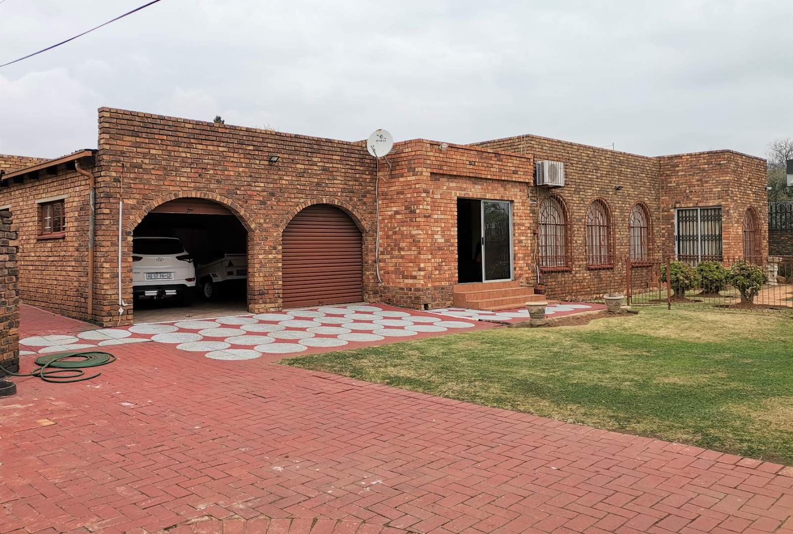 House For Sale in Naturena