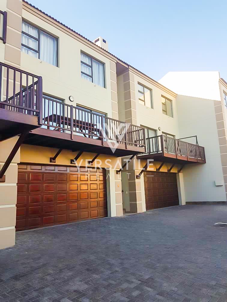 3 Bedroom Townhouse in Long Beach For Sale N1,575,000 2298499