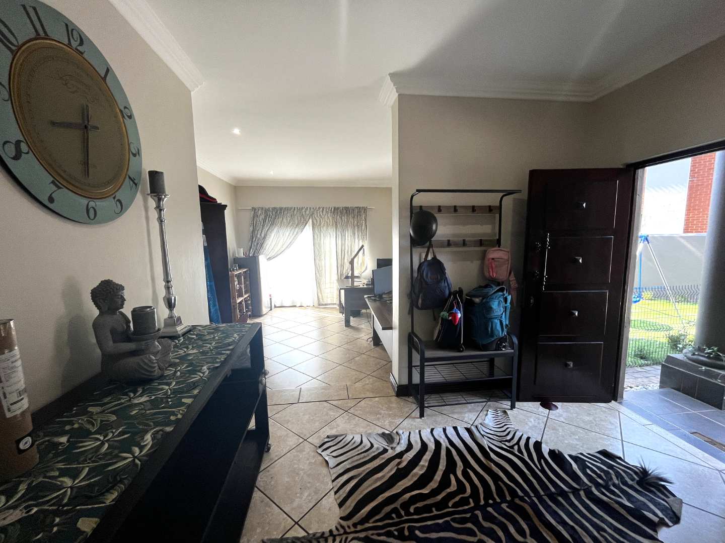 For Sale Spacious House in The Wilds with Pool, Clubhouse, and 24Hour