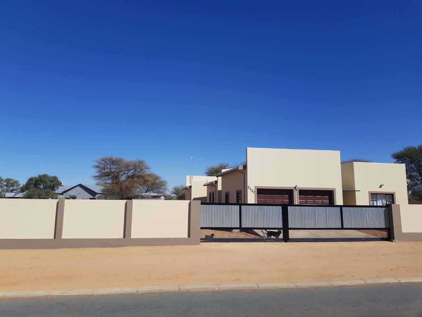 Okahandja Central House for Sale: Modern 3BR, en-suites, entertainment ...