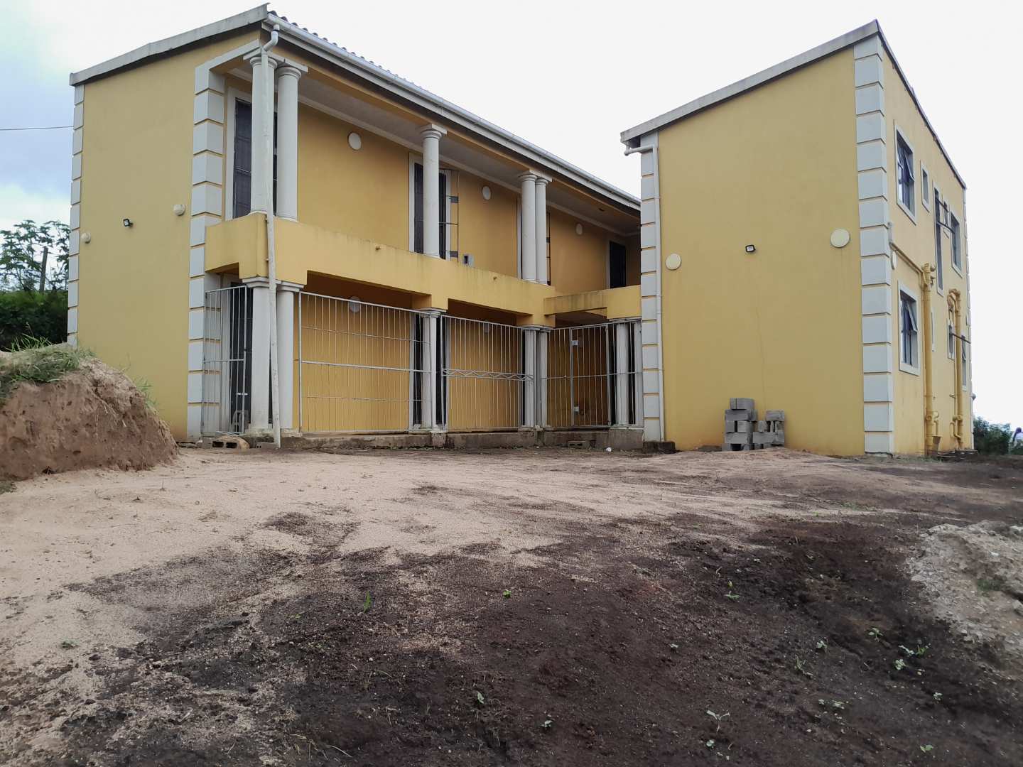 14 Bedroom Apartment in Ndwedwe Rural For Sale R1,300,000 2231153