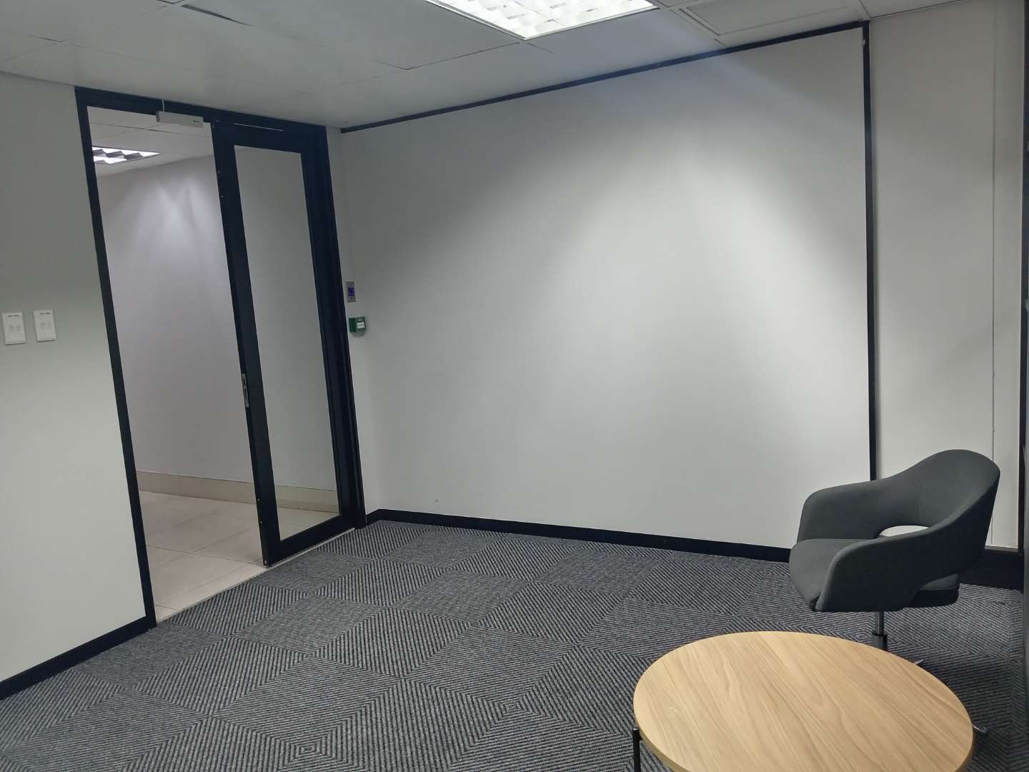 152m² Office in Greenstone Hill Central To Rent R35,000/month 2330688