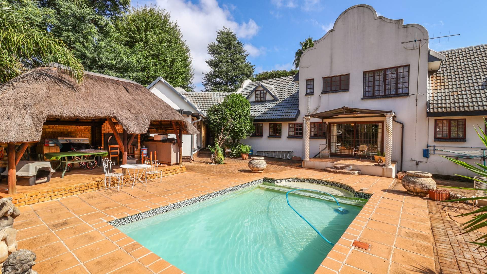 4 Bedroom House in Little Falls For Sale R2,000,000 2229423