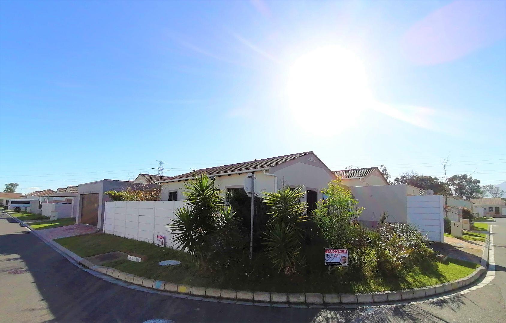 Property and houses for sale and rent in Victoria Park, Somerset West MyProperty