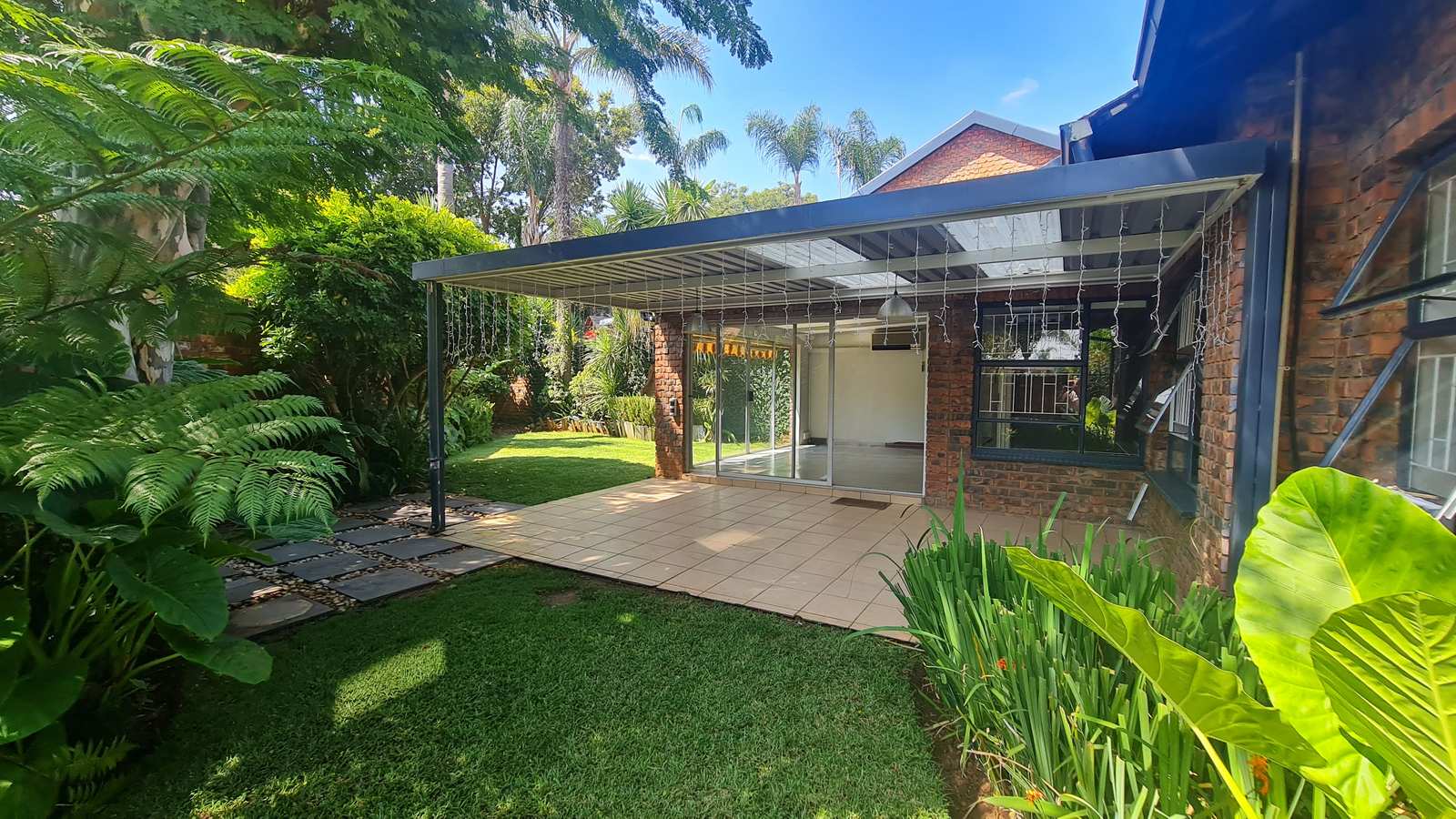 3 Bedroom House in Faerie Glen To Rent R20,000/month 2134353