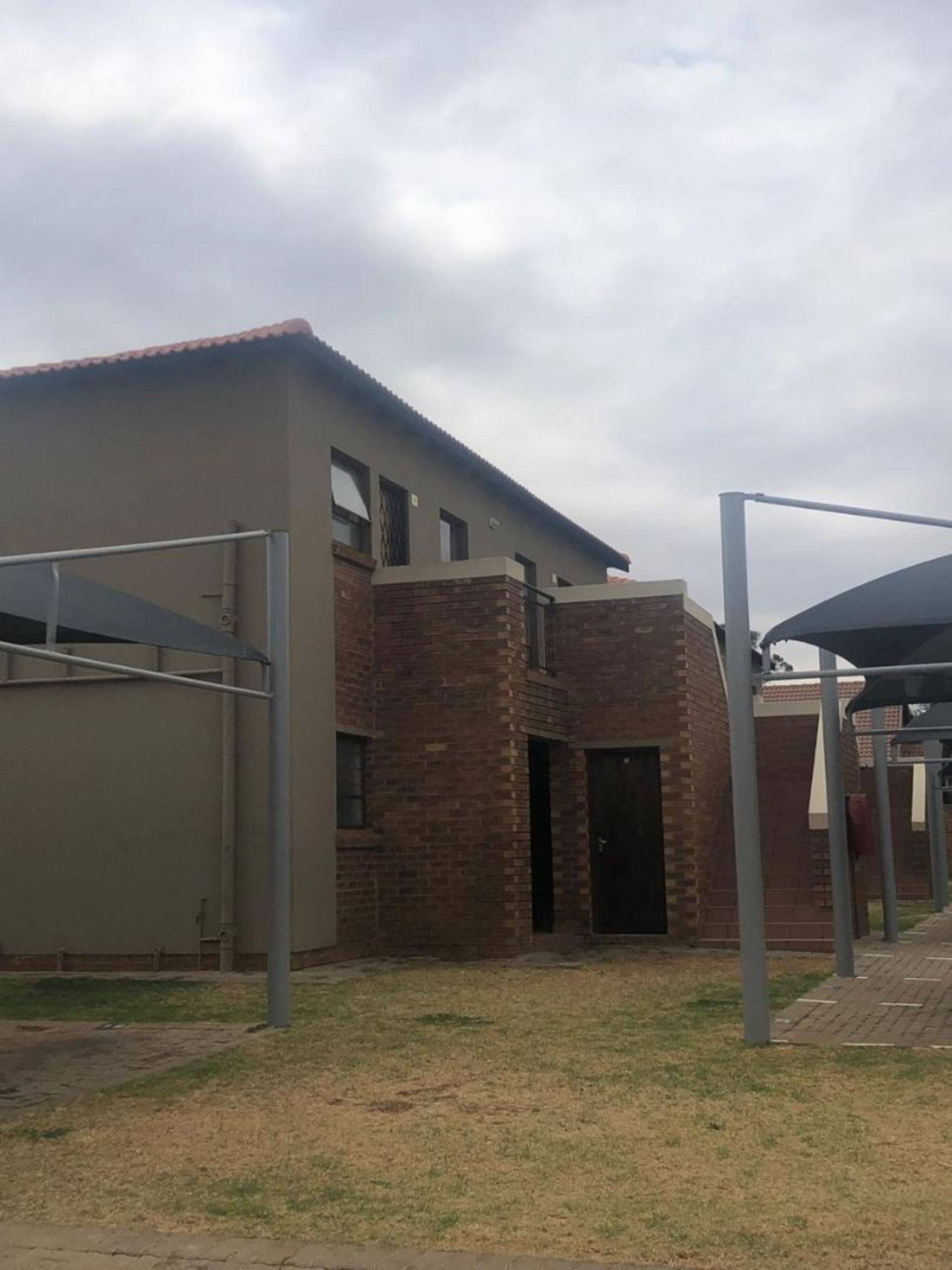 Kempton Park Townhouse Rental Monthly in Pomona & Ext, Kempton Park R6,300.00 / month was