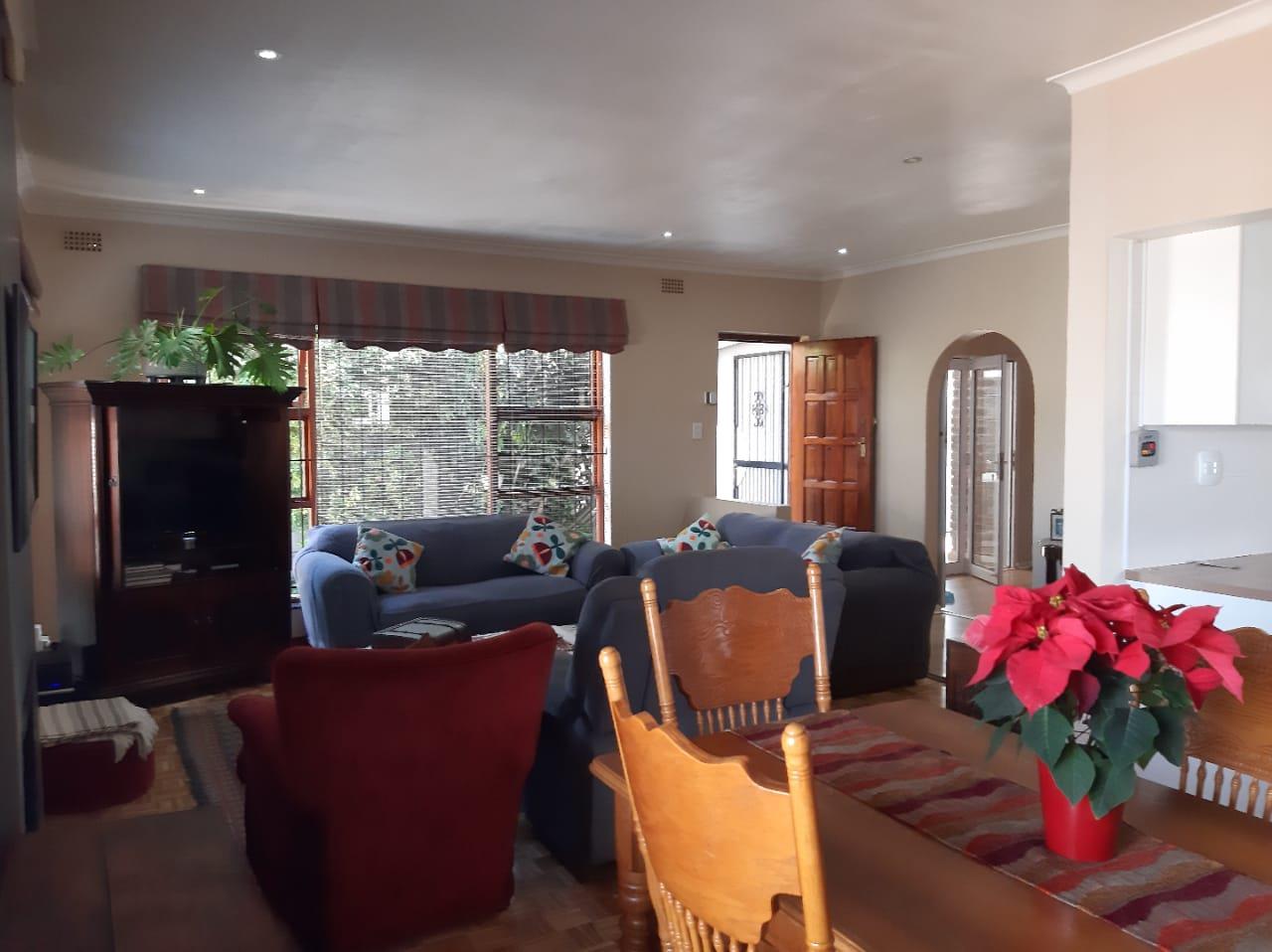 Modern 3Bedroom House For Sale in Vasco Estate, Goodwood 2087115