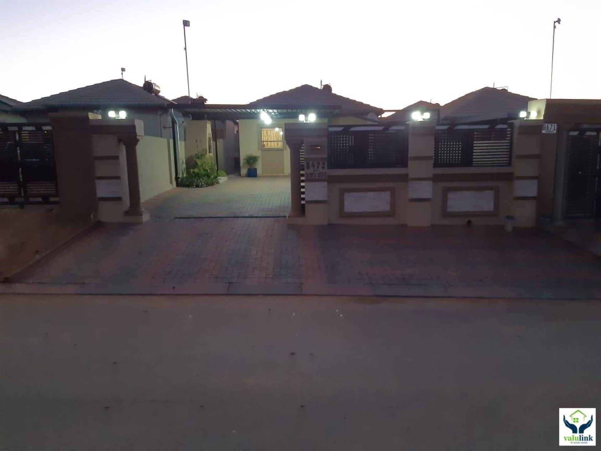 2 Bedroom House in Clayville Ext 71 For Sale R850,000 #1441556