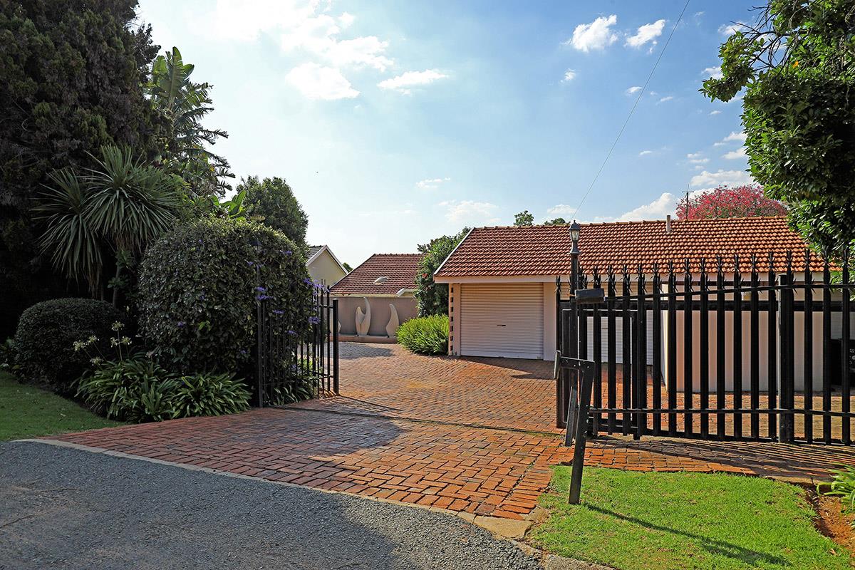 4 Bedroom House For Sale in Glenhazel, 69 Sunny Rd 2109424 MyProperty