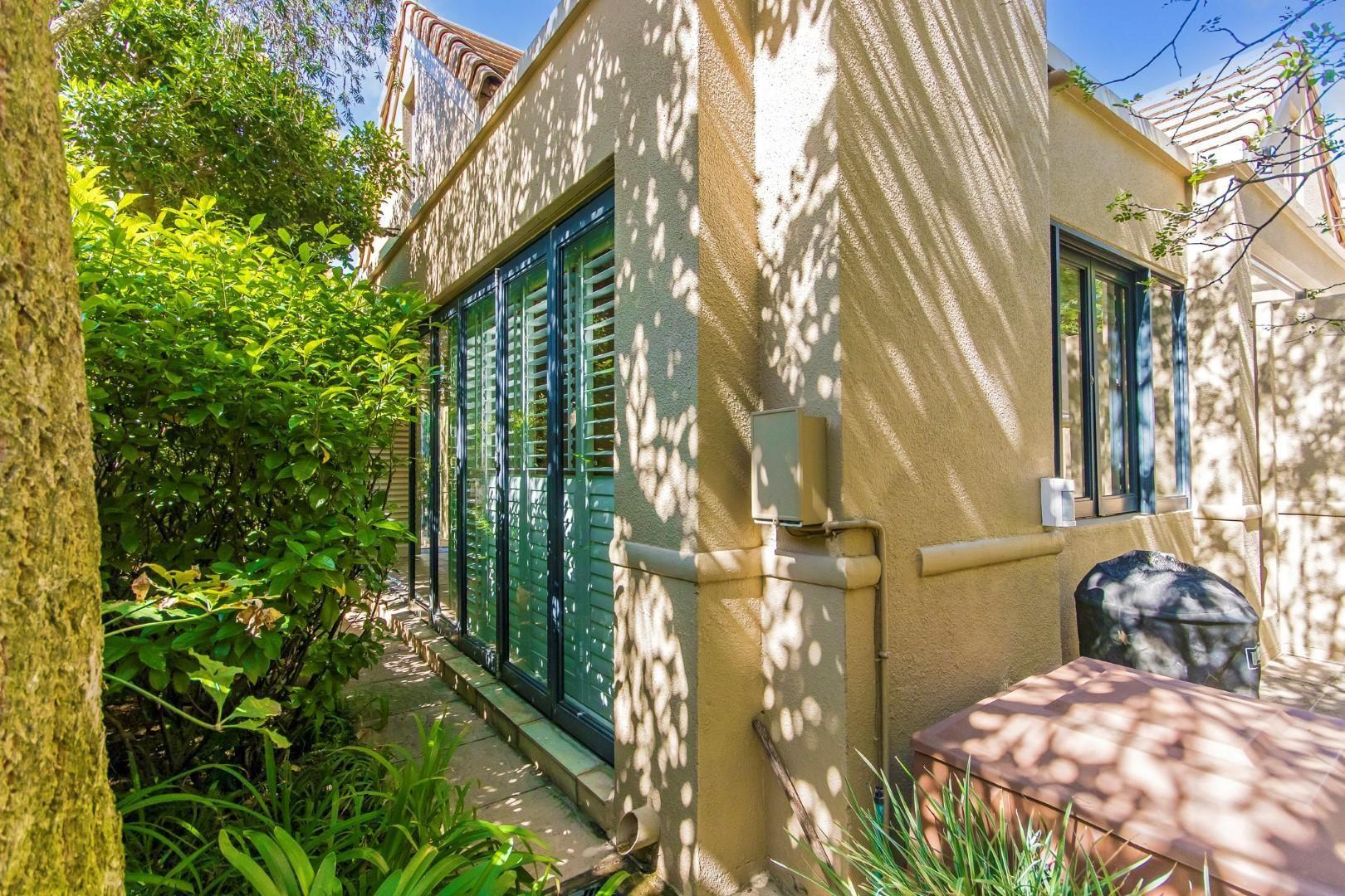 3 Bedroom House For Sale in Melrose for R5,300,000 1961763