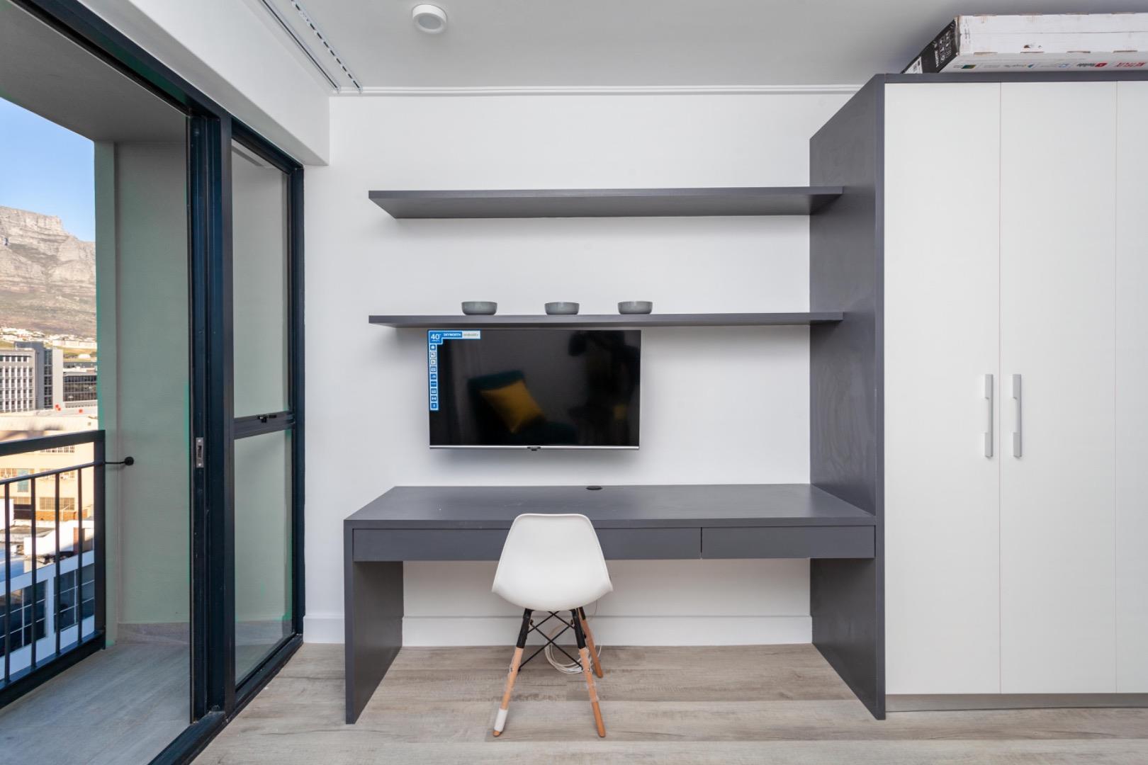 Woodstock Apartment To Rent Prepaid electricity, pool, secure parking