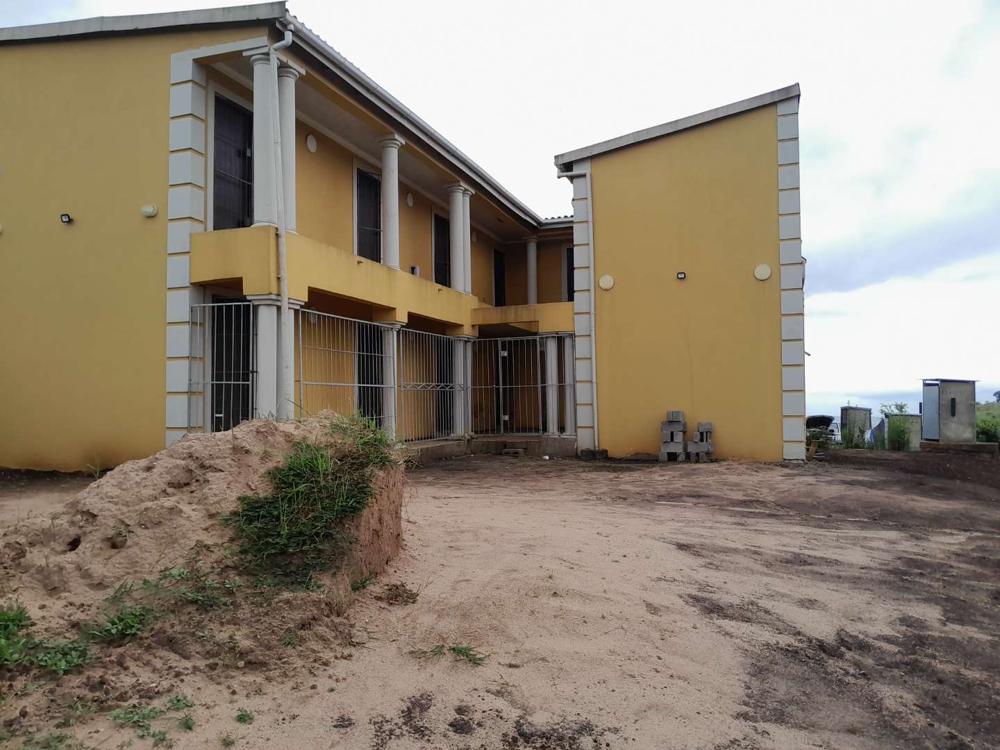14 Bedroom Apartment in Ndwedwe Rural For Sale R1,300,000 2231153