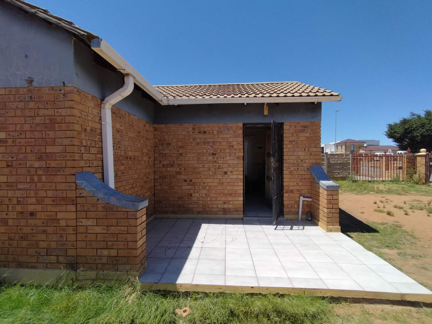 Charming House for Sale in Vista Park Affordable and Secure 2213627