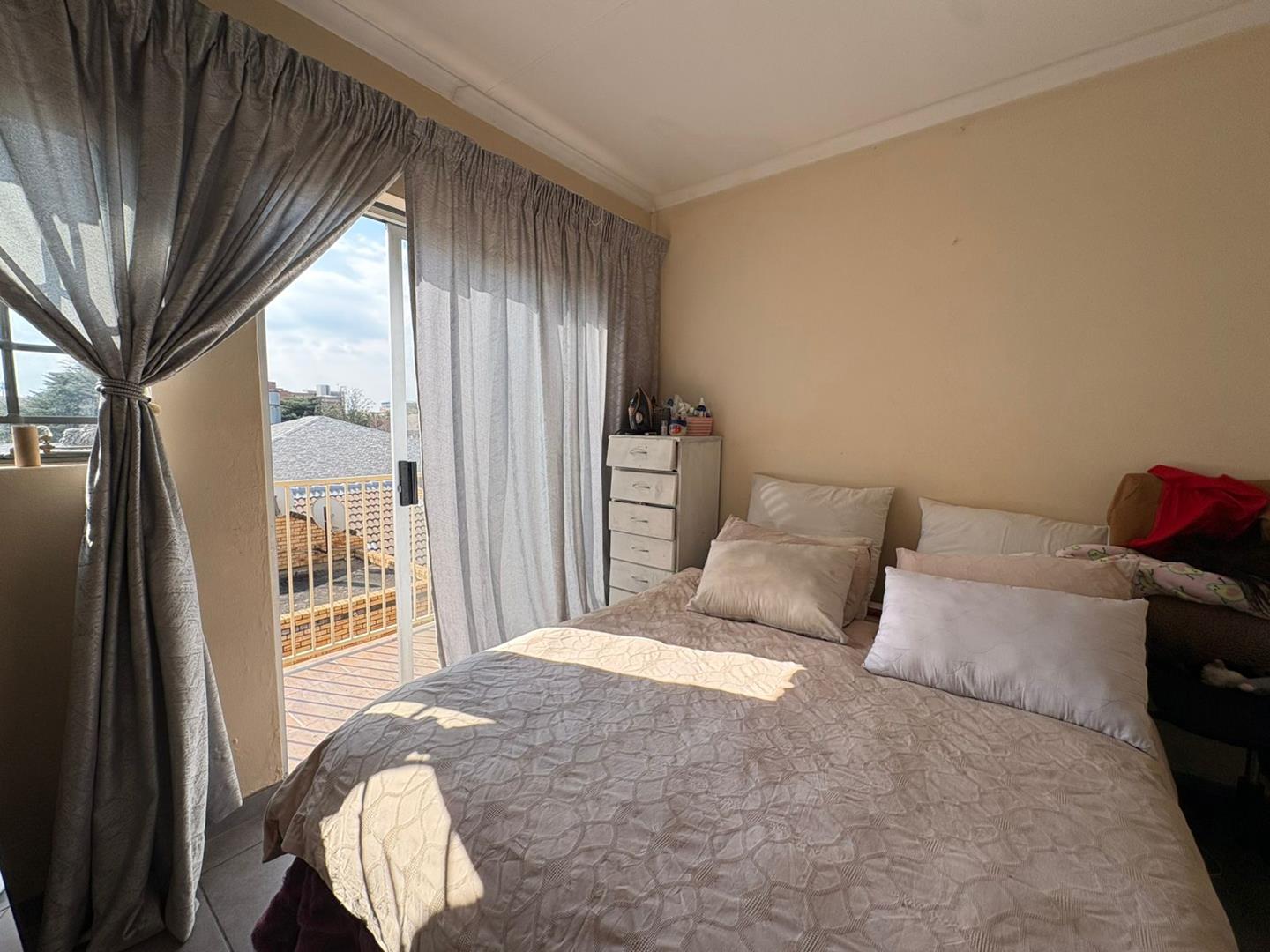 property-image