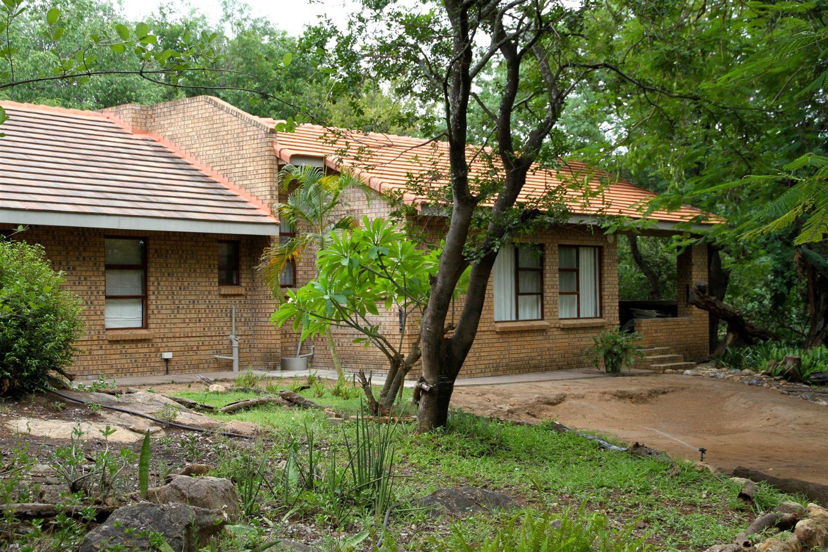 4 Bedroom House in Ndlovumzi Nature Reserve For Sale R4,458,000 2152063