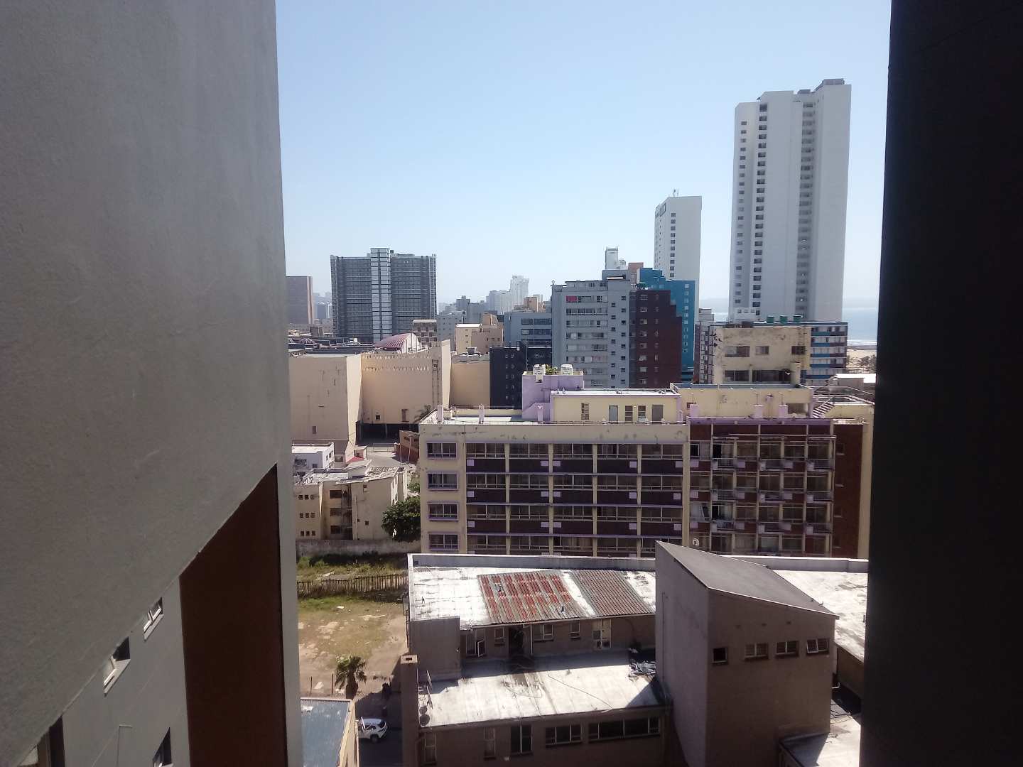 2 bedroom flat for sale in South Beach!