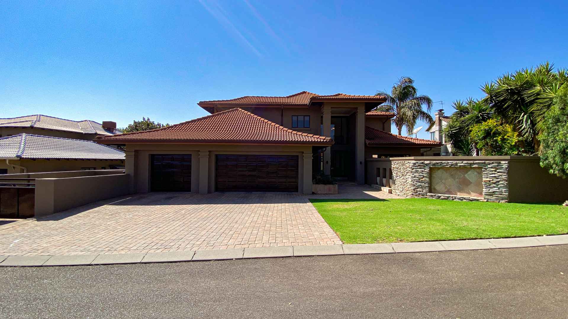 5 Bedroom House For Sale in Eagle Canyon Golf Estate, 208 Oakland Hill