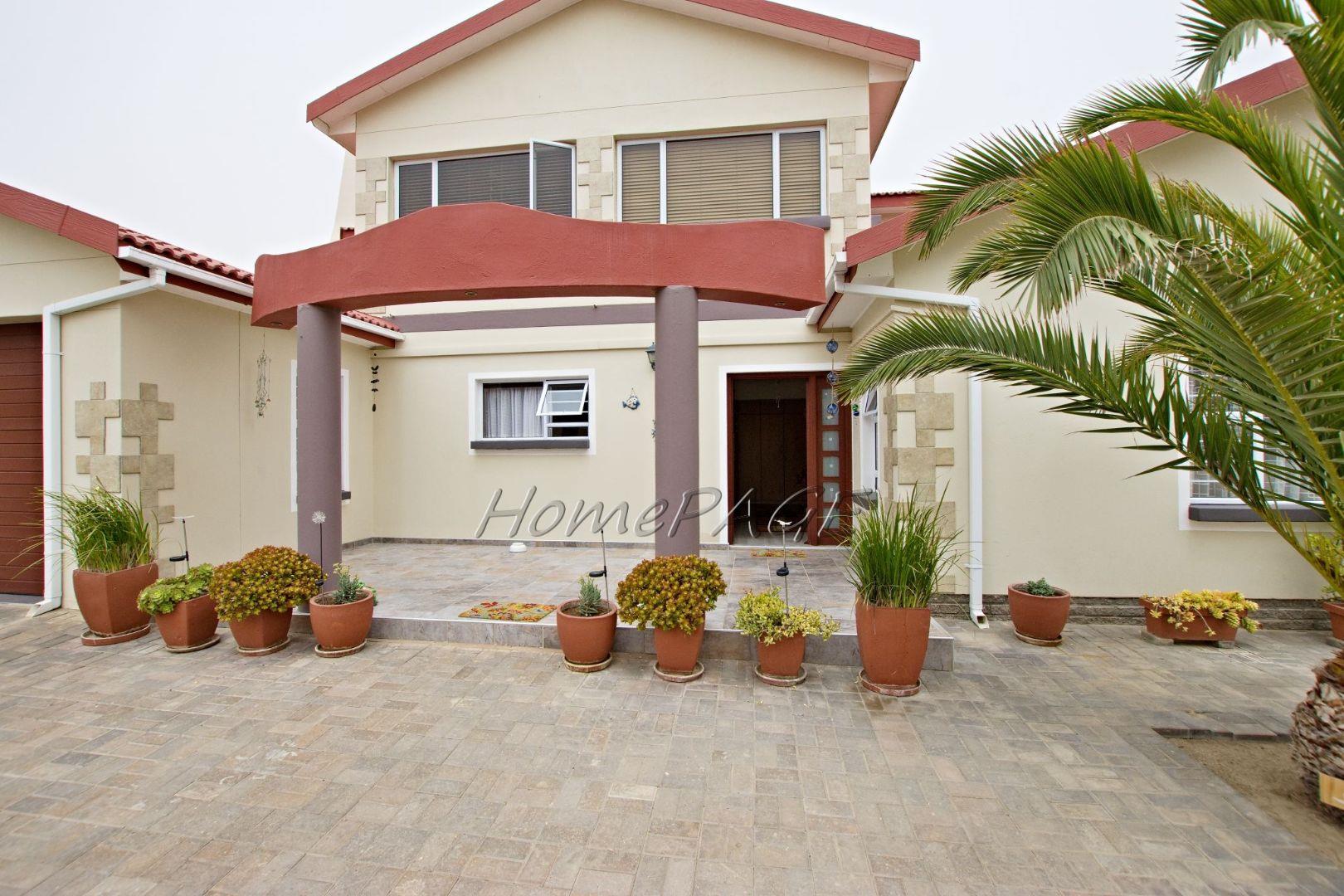 3 Bedroom House in Hage Heights For Sale N2,750,000 2000997