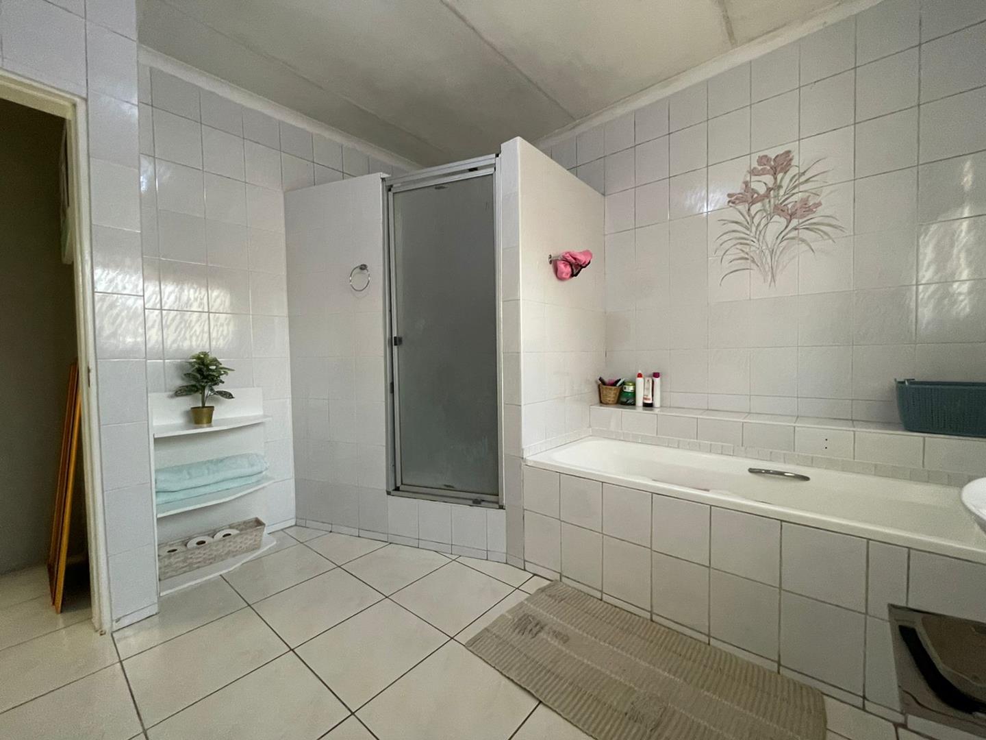 Esther Park House For Sale in Esther Park, Kempton Park was listed