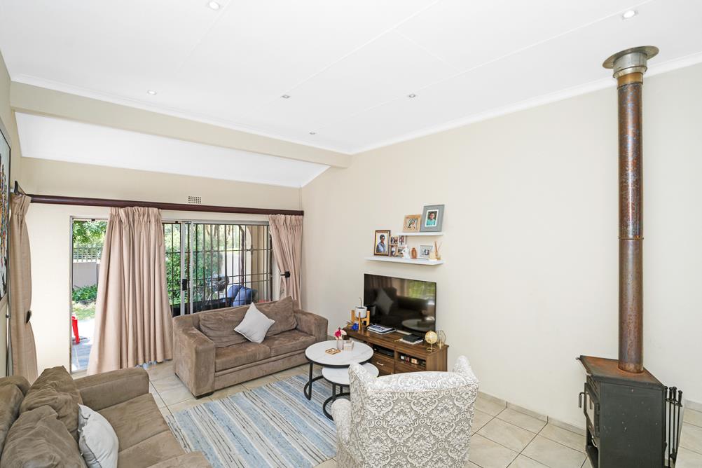 3 Bedroom Townhouse in River Club For Sale R2,350,000 2222940