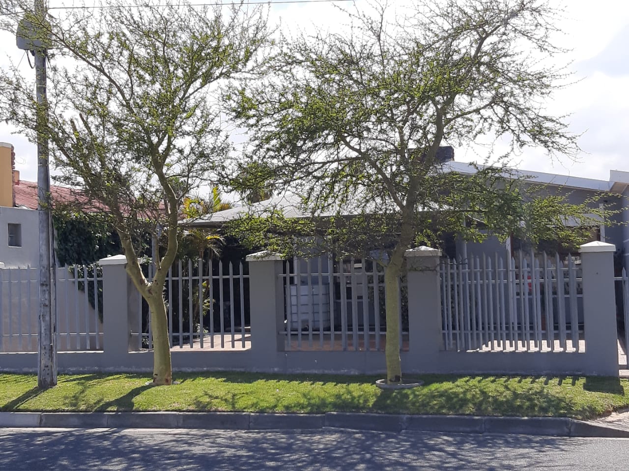 Modern 3Bedroom House For Sale in Vasco Estate, Goodwood 2087115