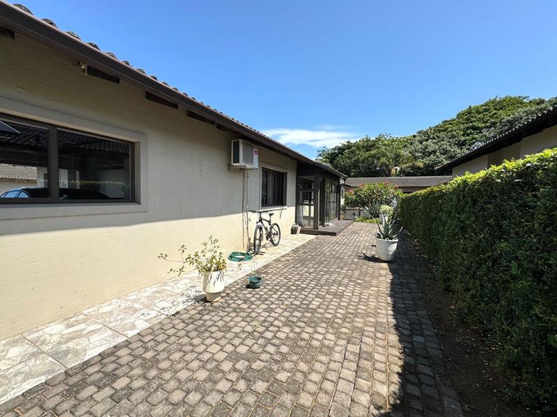 3 Bedroom Townhouse in Seaward Estates, Ballito Pending Sale for R