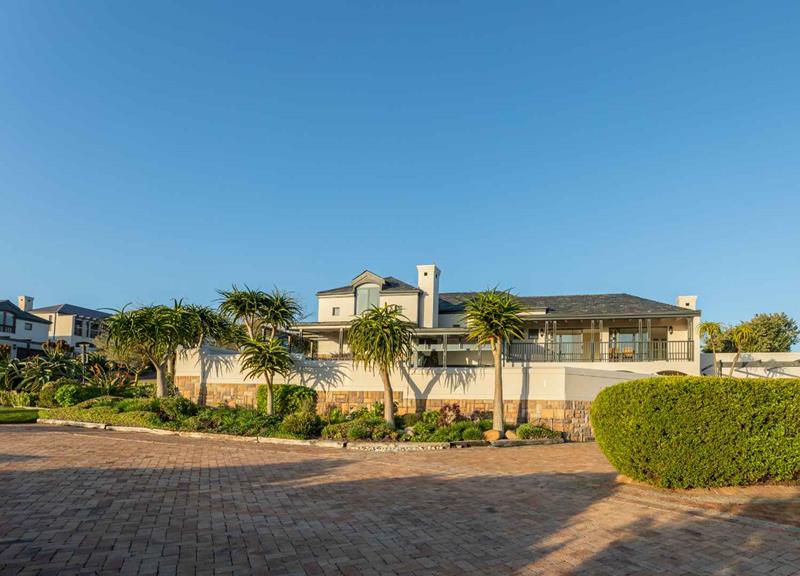 4 Bedroom House in Atlantic Beach Golf Estate, Melkbosstrand Sold for R