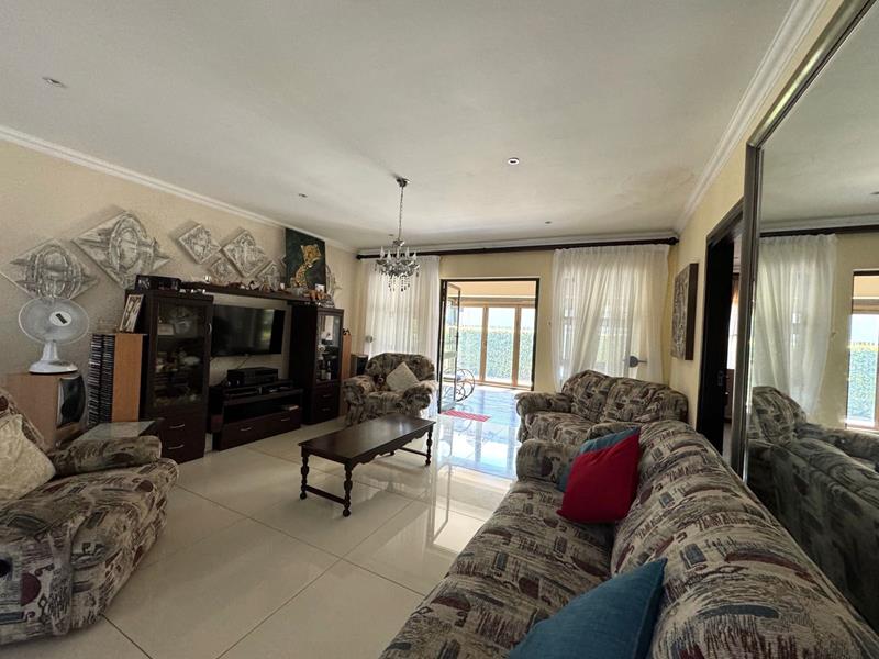 3 Bedroom Townhouse in Seaward Estates, Ballito Pending Sale for R