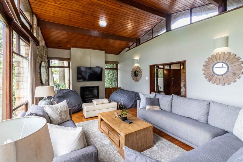 8 Bedroom Farm in Herbertsdale, Mossel Bay For Sale for R 26,500,000