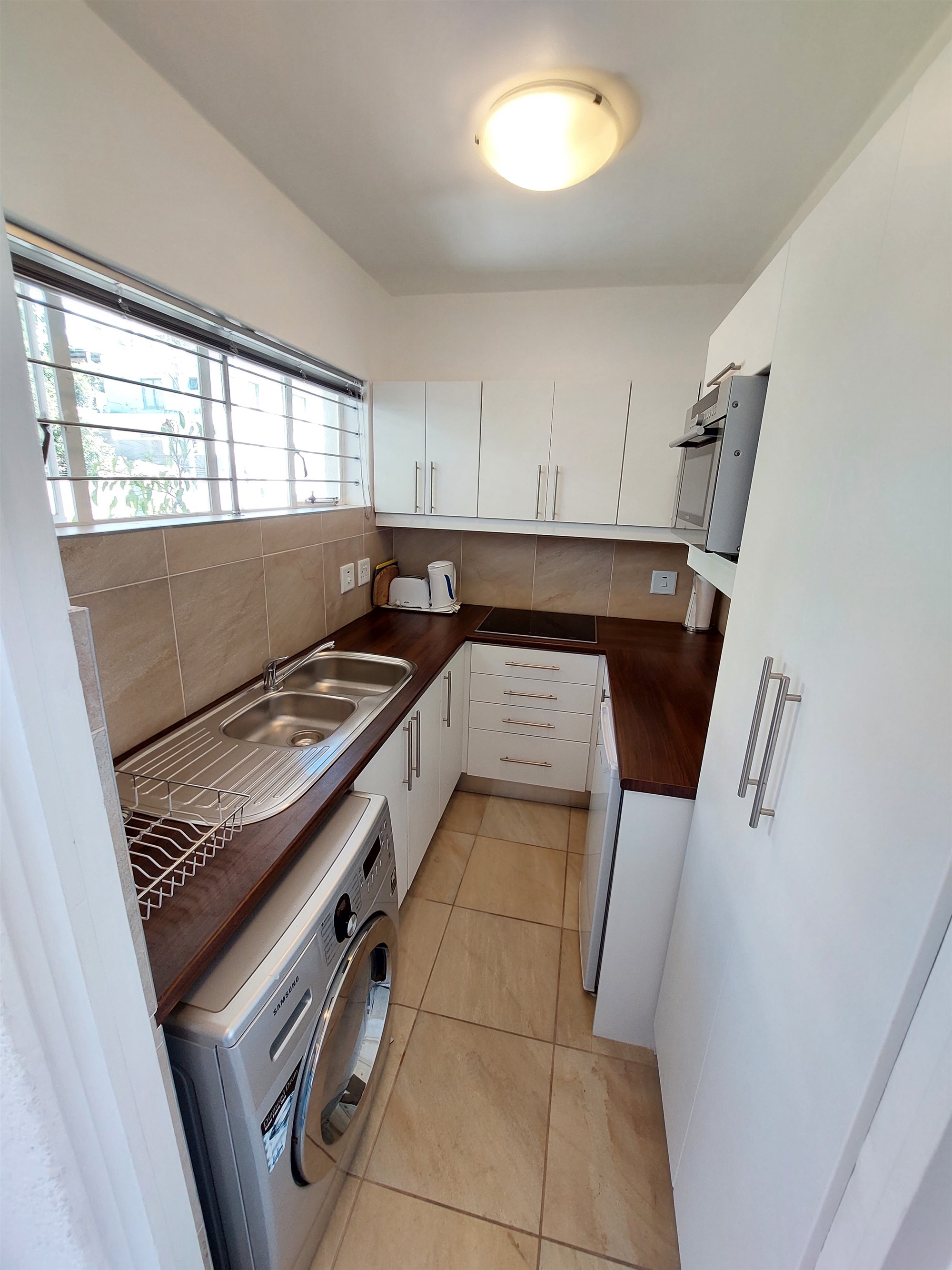 Stylish Flat To Rent in Sea Point with Stunning Views 2597_16 MyProperty