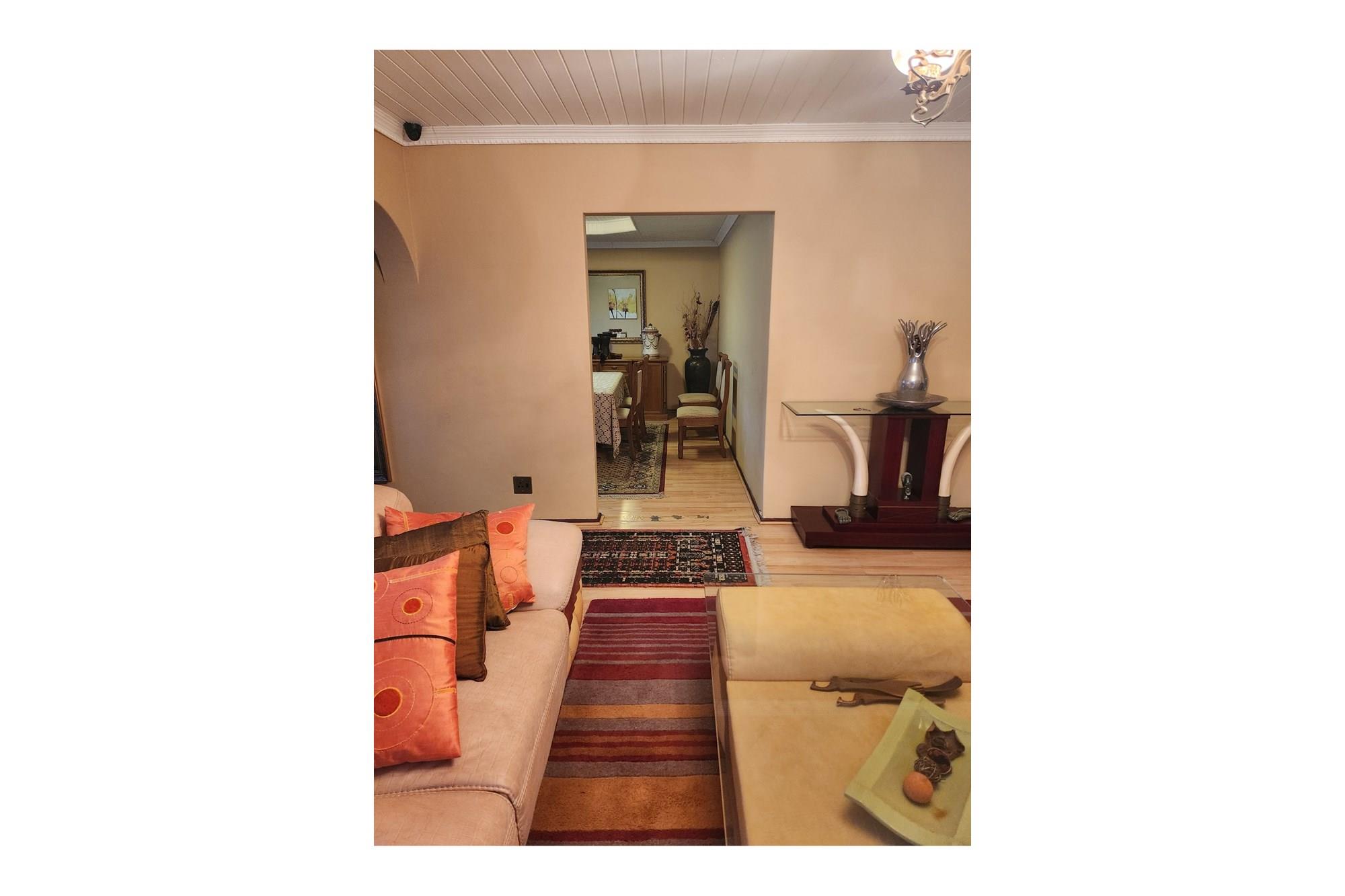 For Sale Spacious Guguletu house with 4 bedrooms, flatlets, and double