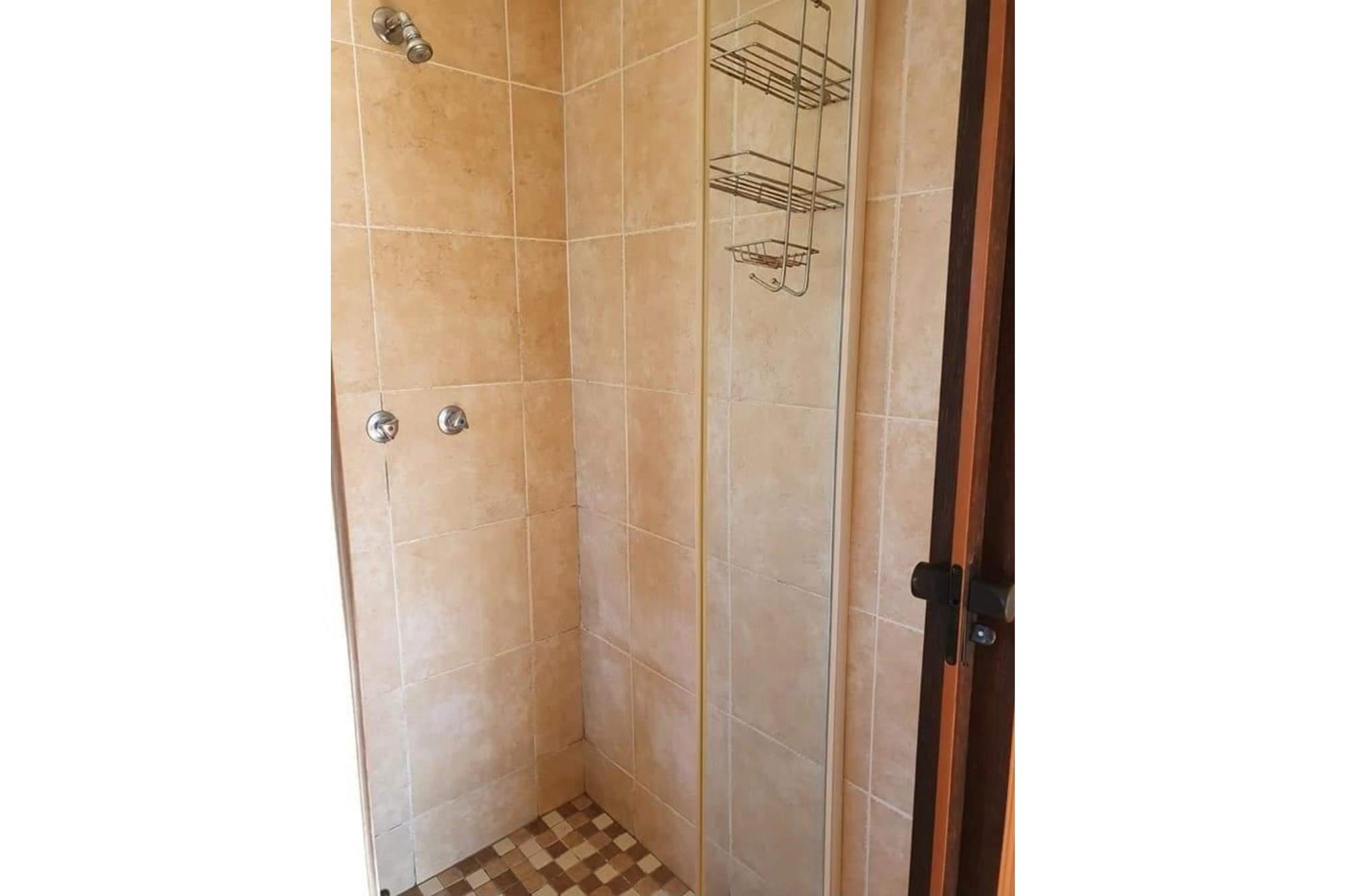 Glenashley Apartment To Rent Secure parking, close to amenities, 5