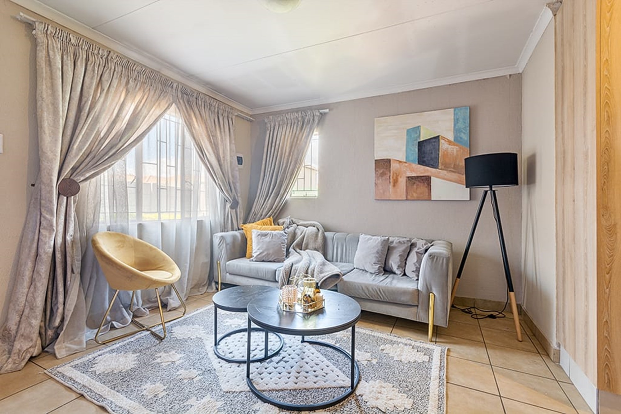 3Bedroom House To Rent in Albertsdal with backyard and carport