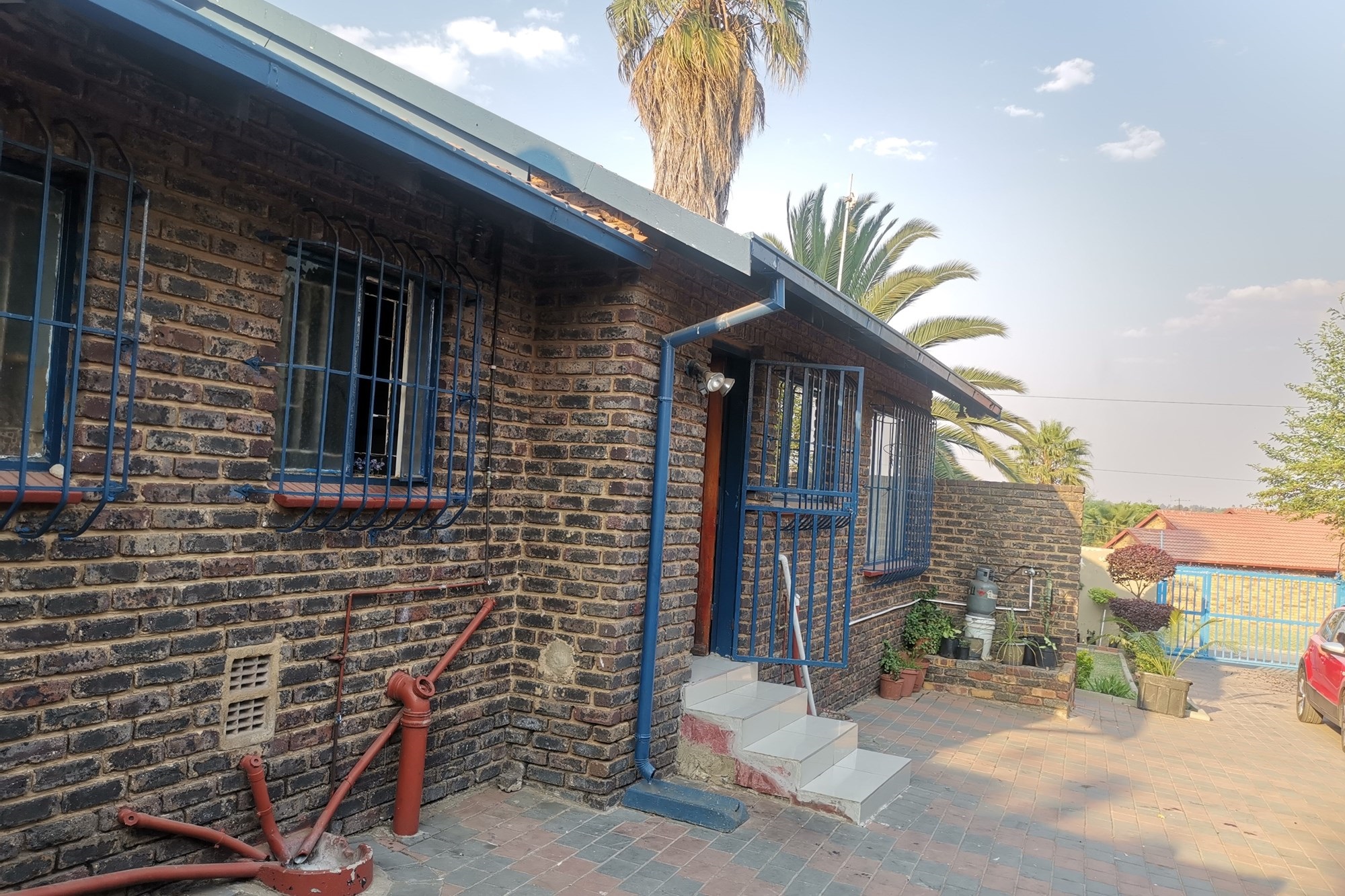 3bedroom house in Norkem Park to rent with prepaid electricity and