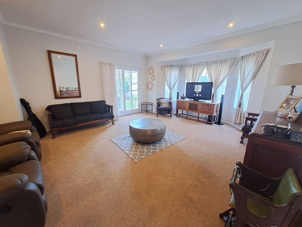 Elegant Victorian House for Sale in Greenways Golf Estate CCSA29239