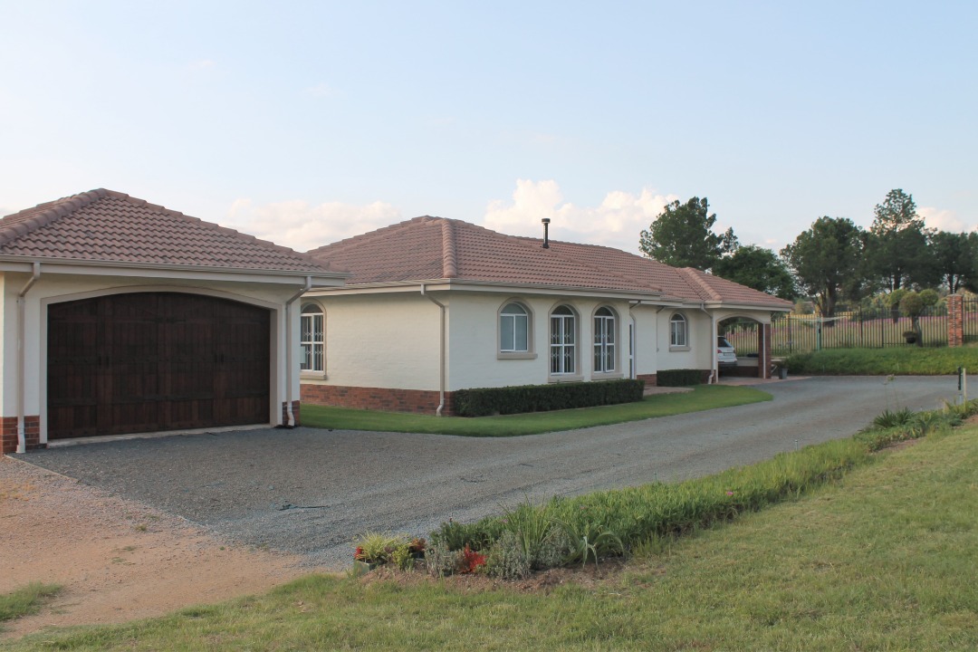 3 Bedroom House in Sun Valley, Midrand Sold for R 2,730,000 ENT0158395