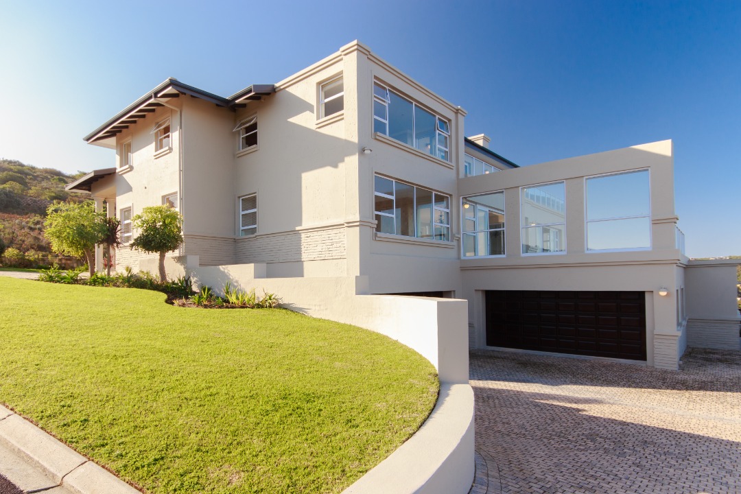 Luxurious Pezula Golf Estate House for Sale Unmatched Elegance