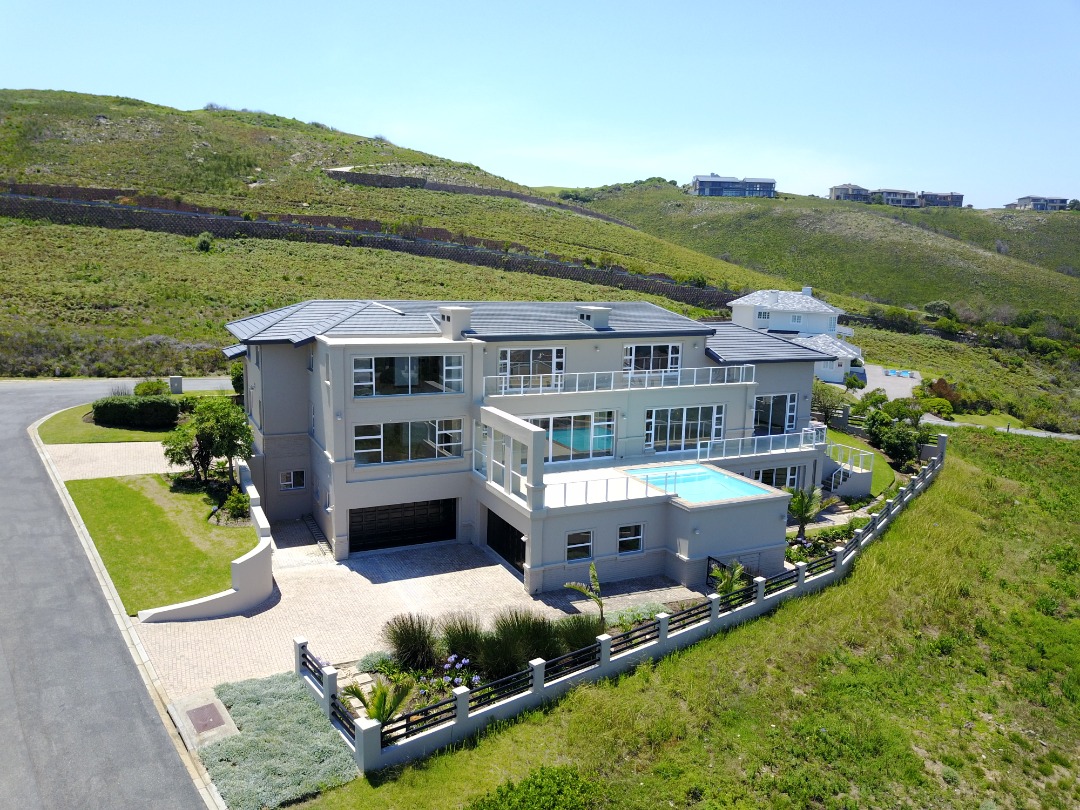 Luxurious Pezula Golf Estate House for Sale Unmatched Elegance