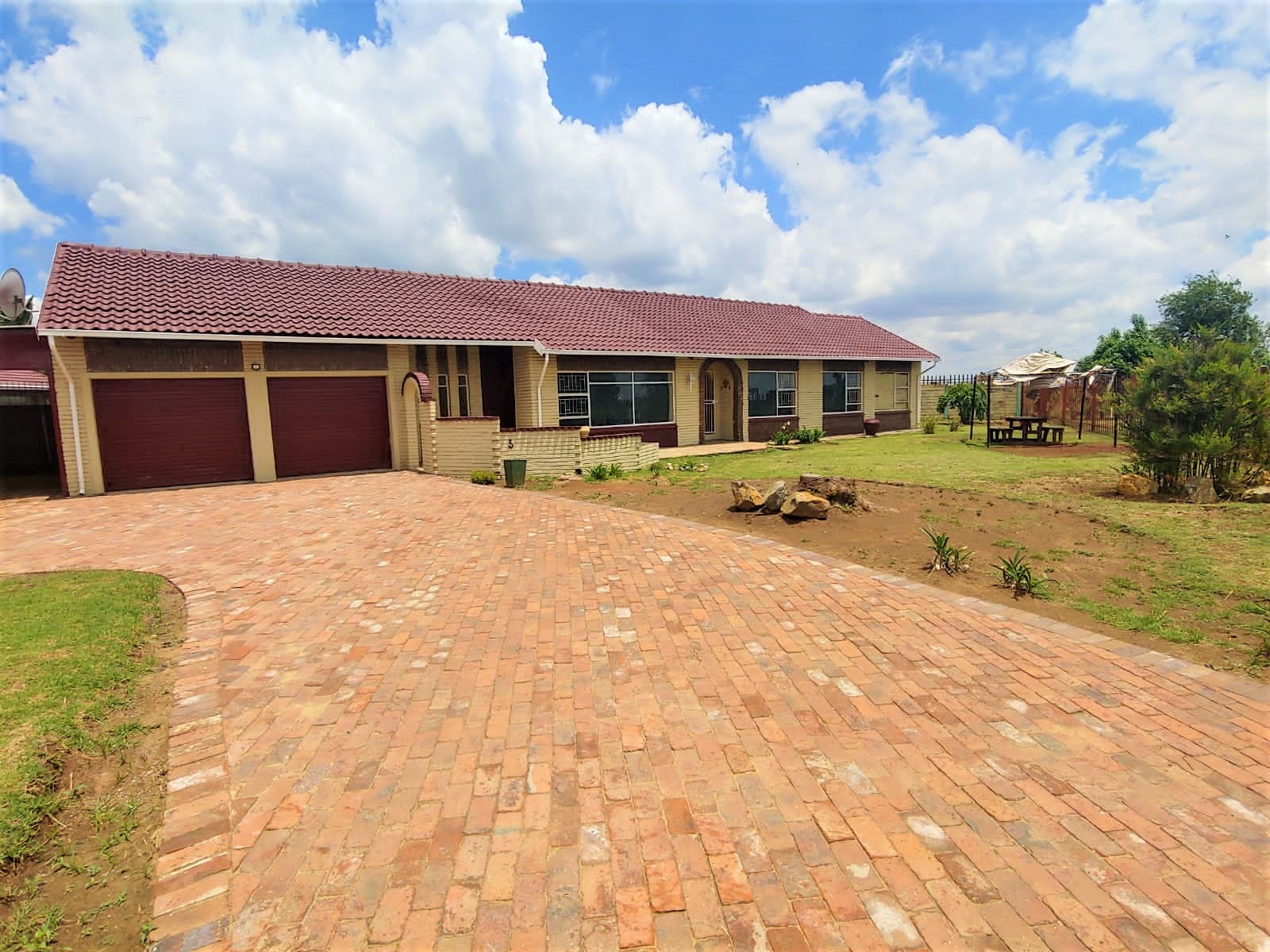 Property and houses for sale and rent in Modder East, Springs MyProperty