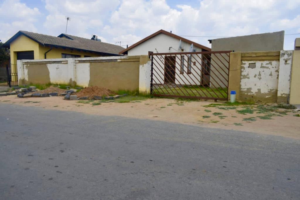 Property and houses for sale and rent in Daveyton, Benoni MyProperty
