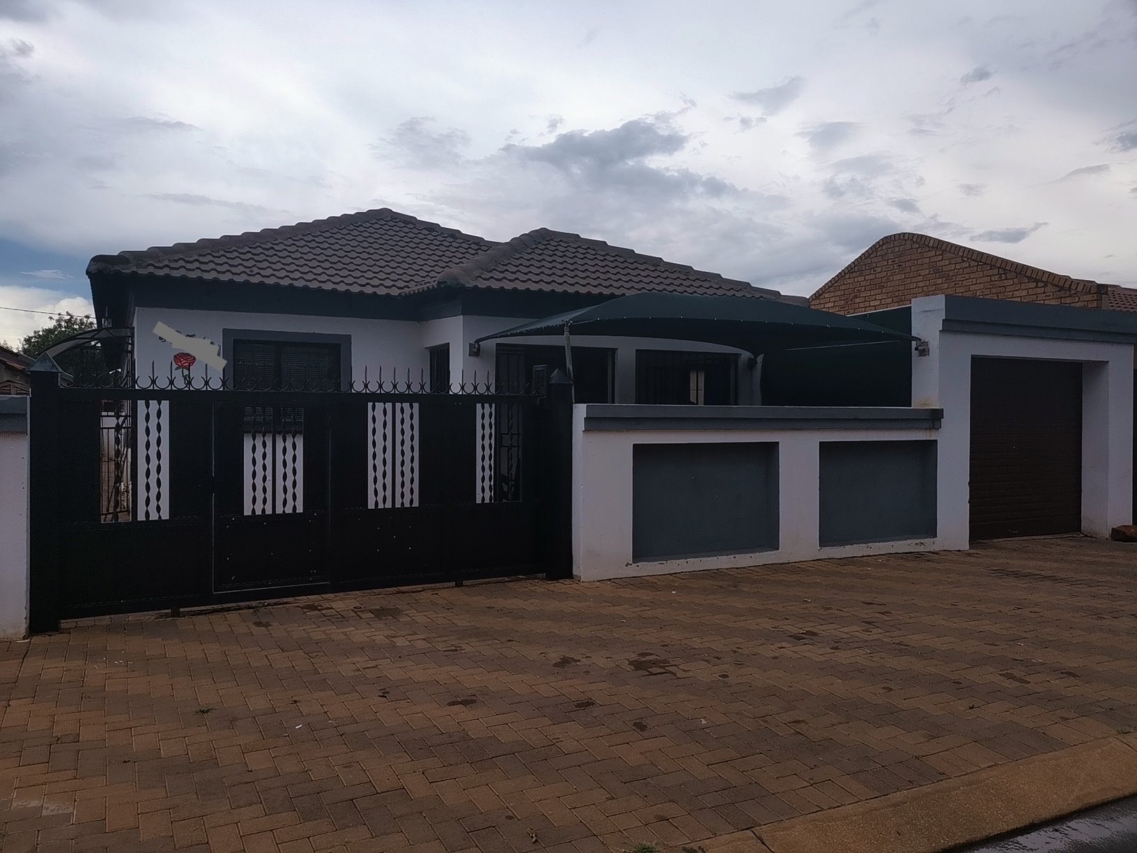 Spacious 6Bedroom House for Sale in Soshanguve VV, Ideal for Families