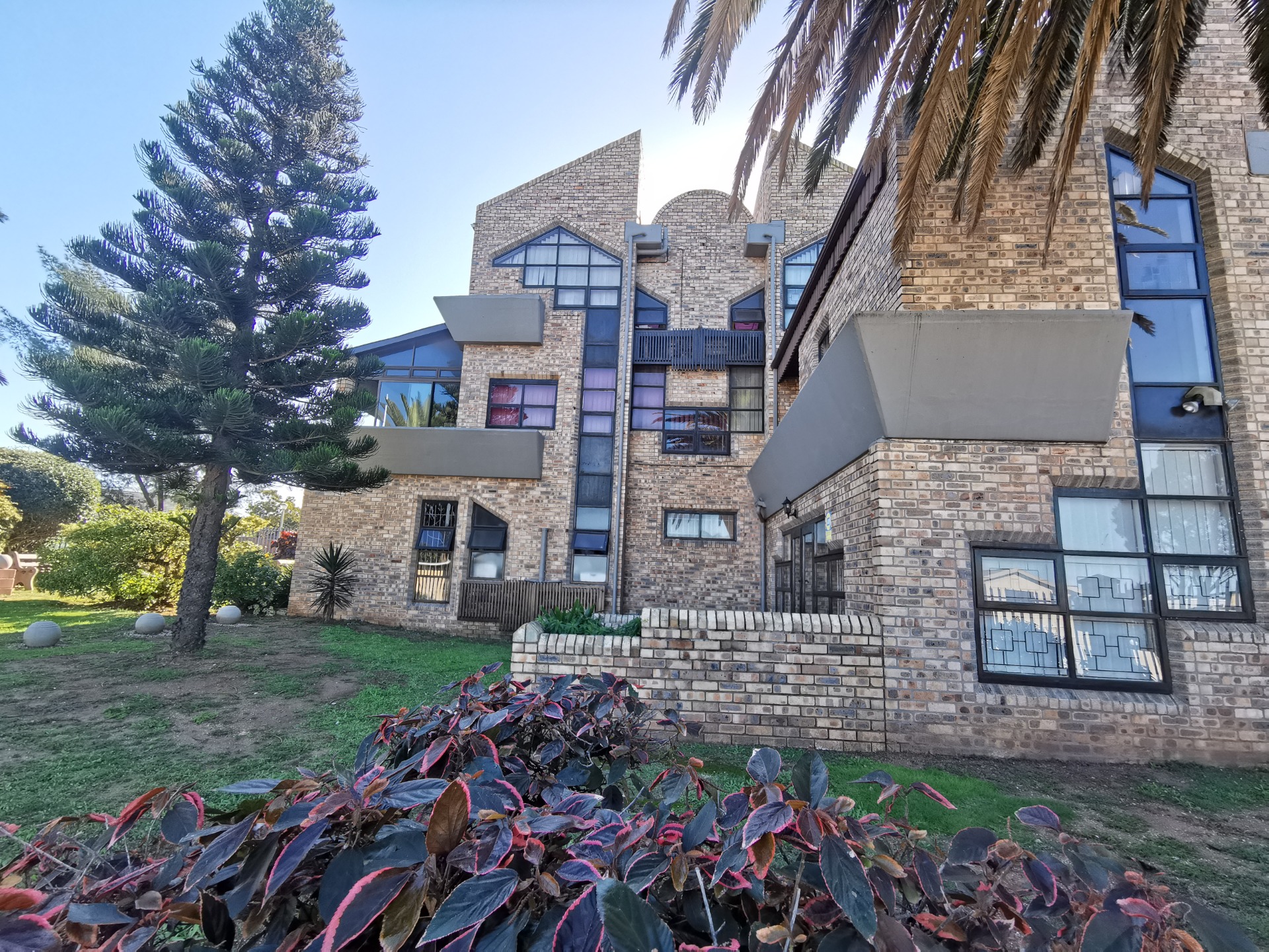 Property and houses for sale and rent in Bluewater Bay, Port Elizabeth