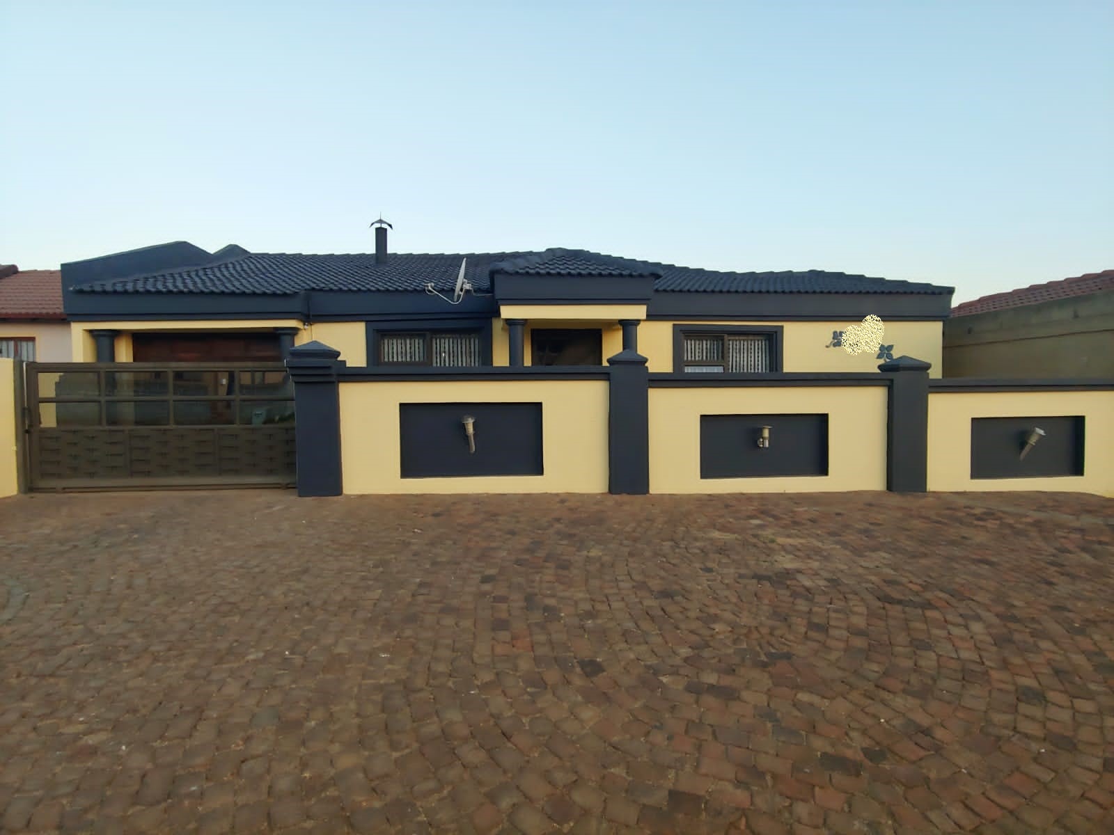 Property and houses for sale and rent in Daveyton, Benoni MyProperty