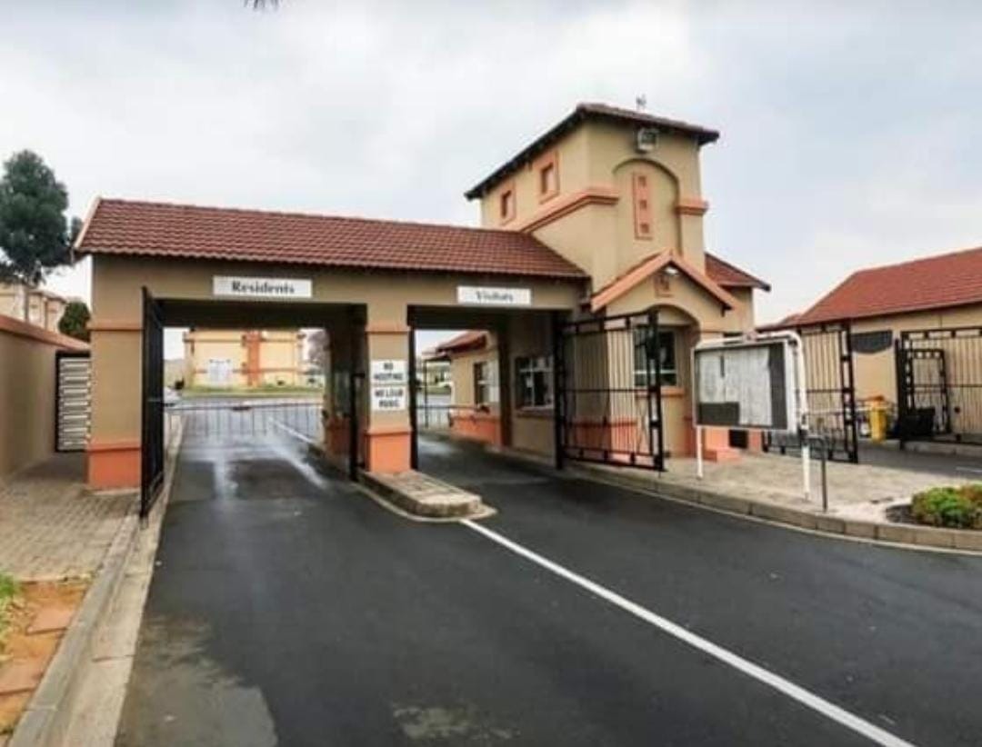 Property and houses for sale and rent in Ormonde, Johannesburg MyProperty